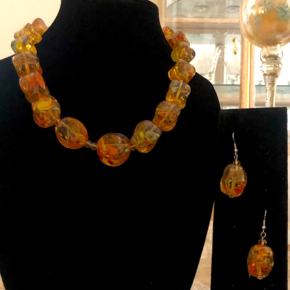 Golden Murano Style Necklace with Earrings